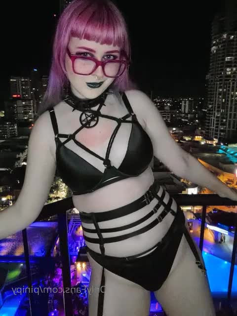 ☆ Rosie | Pinipy ☆ [ pinipy ] - All my veins decided to come play after the gym