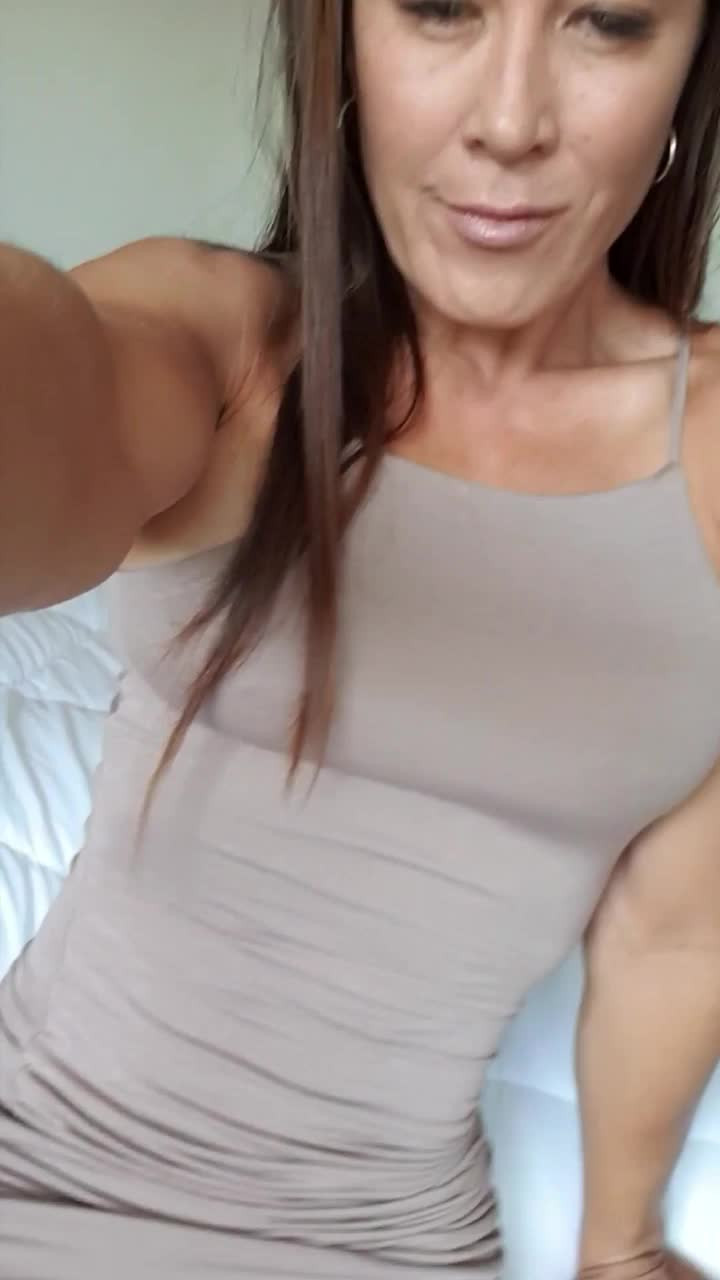 BJ Brunton [ bjbrunton ] - hopefully i get the rest of the stuff from the shoot soon - ePornLeak