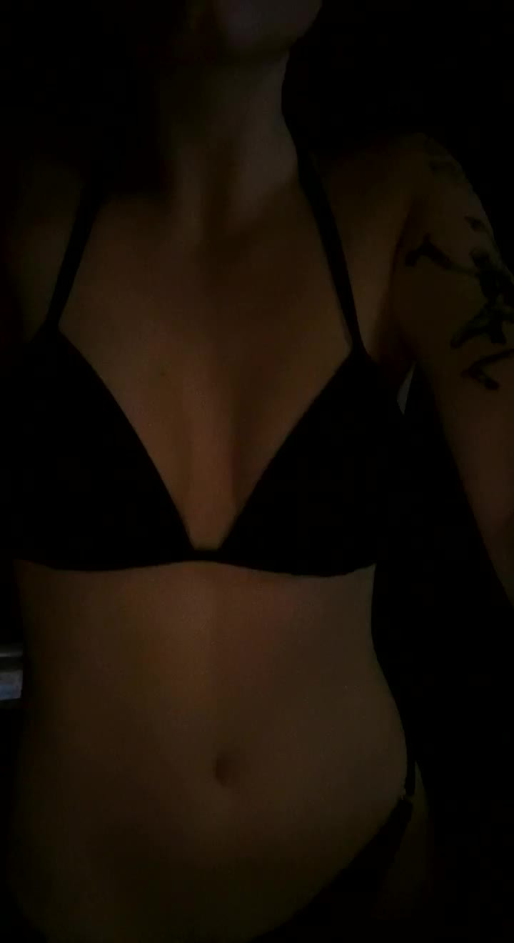 Cheshire [ buttercupdaddy666 ] - 💗 happy valentine’s day baby 💗 - ePornLeak