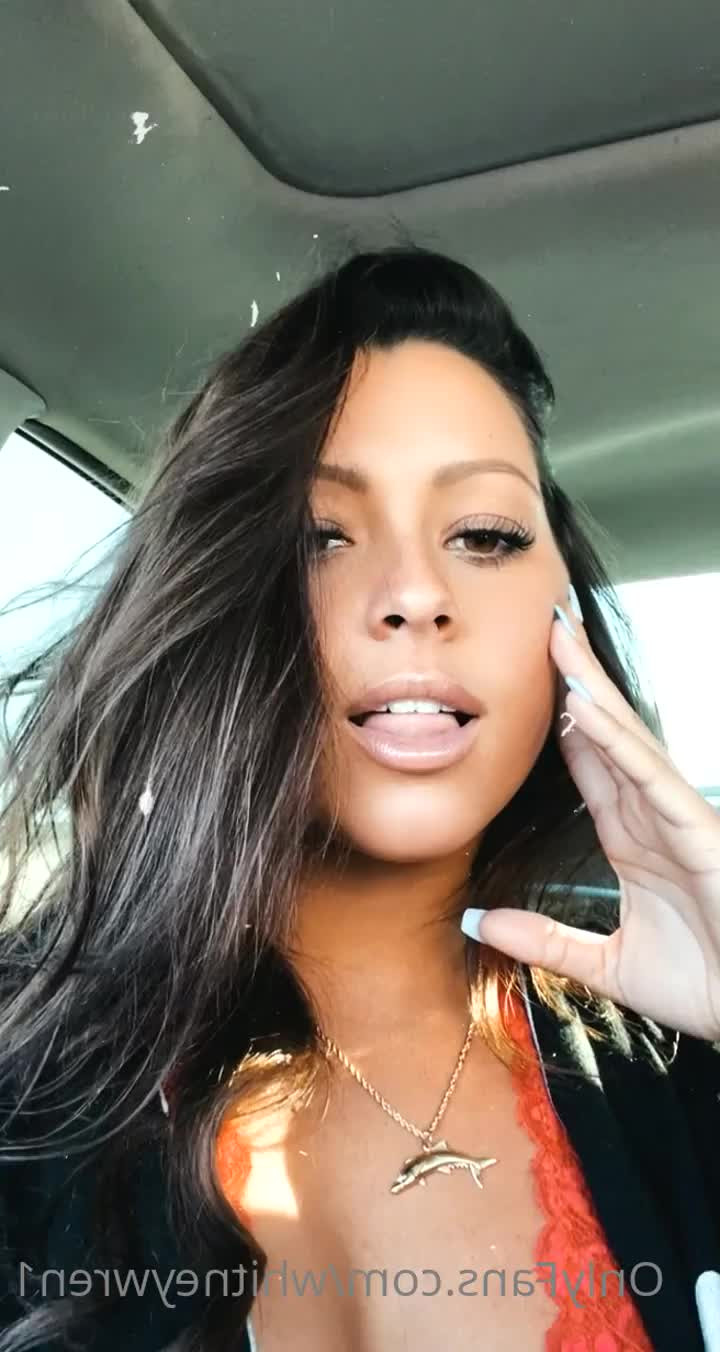 Princess W [ whitneywren1 ] - Relaxing day back in the city! I’ve got a fun video coming