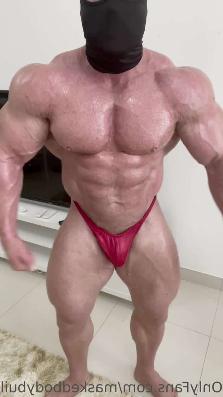 Maskedbodybuilder VIP [ maskedbodybuildervip ] - Like how my ass jiggles when I ride  daddy  You can see just how wide