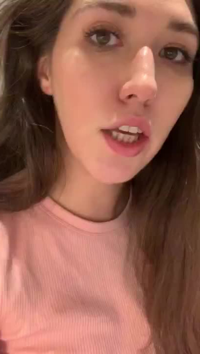 Goddess Venus Findom / Femdom [ venusyourgod ] - Hehehe told you it was next gosh it so big 🥵🥵🥵glad he was - ePornLeak