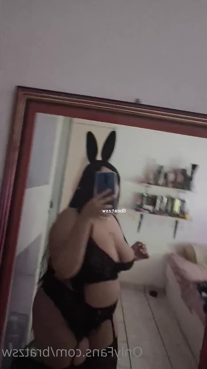 Lin 🍑 [ bratzsw ] - to reach your most forbidden senses    para llegar a tus sentidos