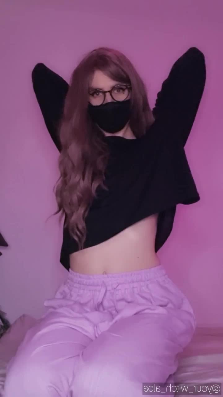 Alba💜 [ your_witch_alba ] - Happy Friday ❤️ - ePornLeak