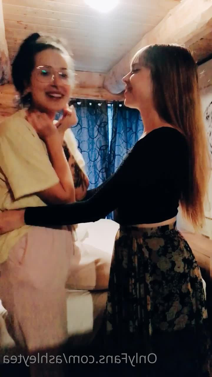 Ashley Tea [ heyashleytea ] - When date night ends in anal 😈