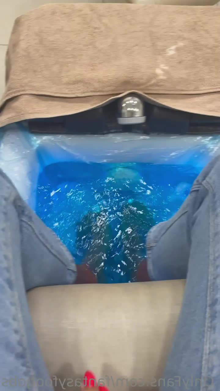 Cece’s FantasyFootjobs [ fantasyfootjobs ] - Prima di uscire ieri sera mi è partito l embolo   e una voglia - ePornLeak