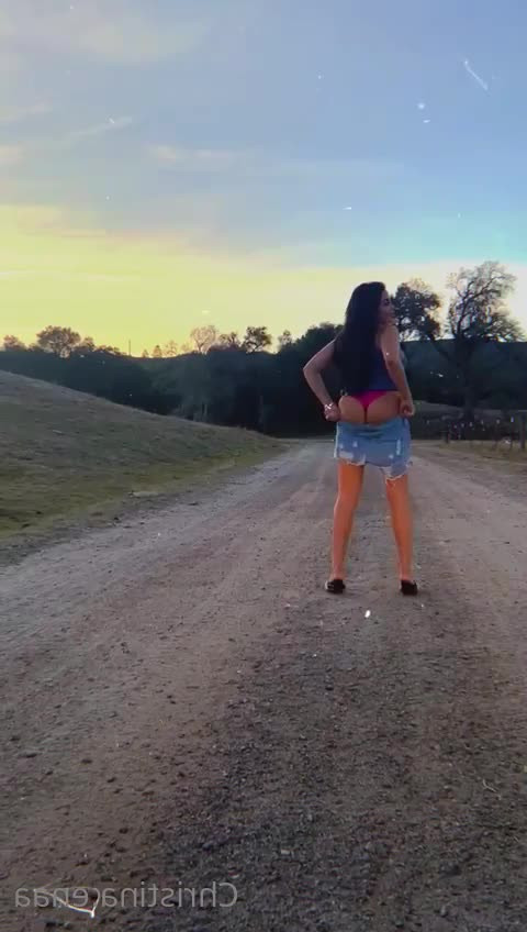 Christina.enaa [ christinaenaa ] - All strung up with no one to dick me down  come fuck me like a good - ePornLeak