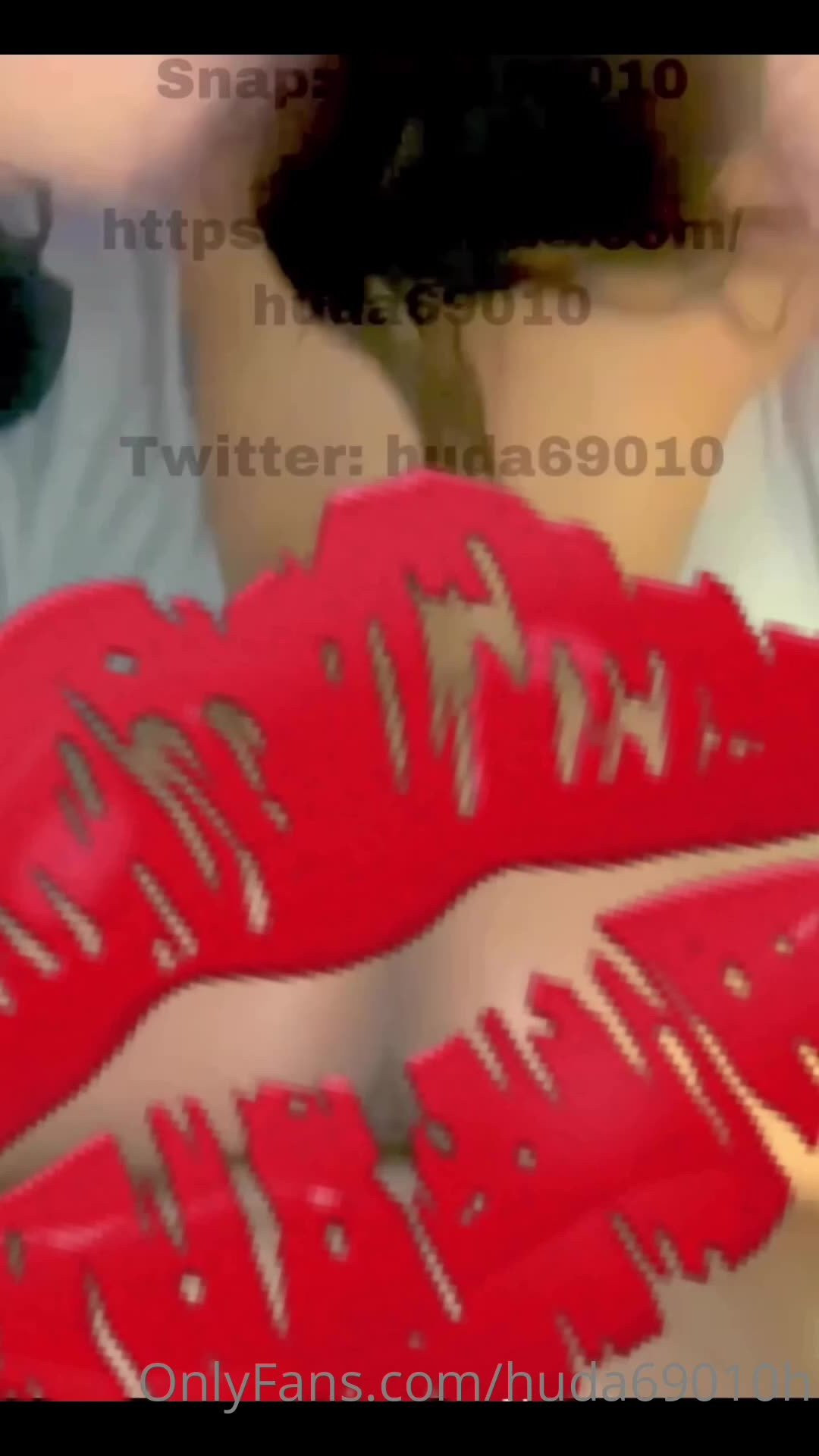 Huda🍑🍒 [ huda69010h ] - A sissy maid must please and if she does maybe she gets a rewards 