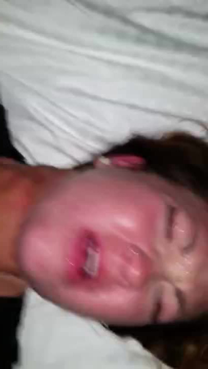 sammie louisburg [ sammielouisburg ] - I want you to rub it with one hand, feed it more with the other, and