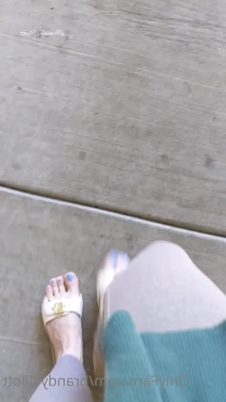 Brandy Elliott [ brandyelliott ] - Give me love daddy