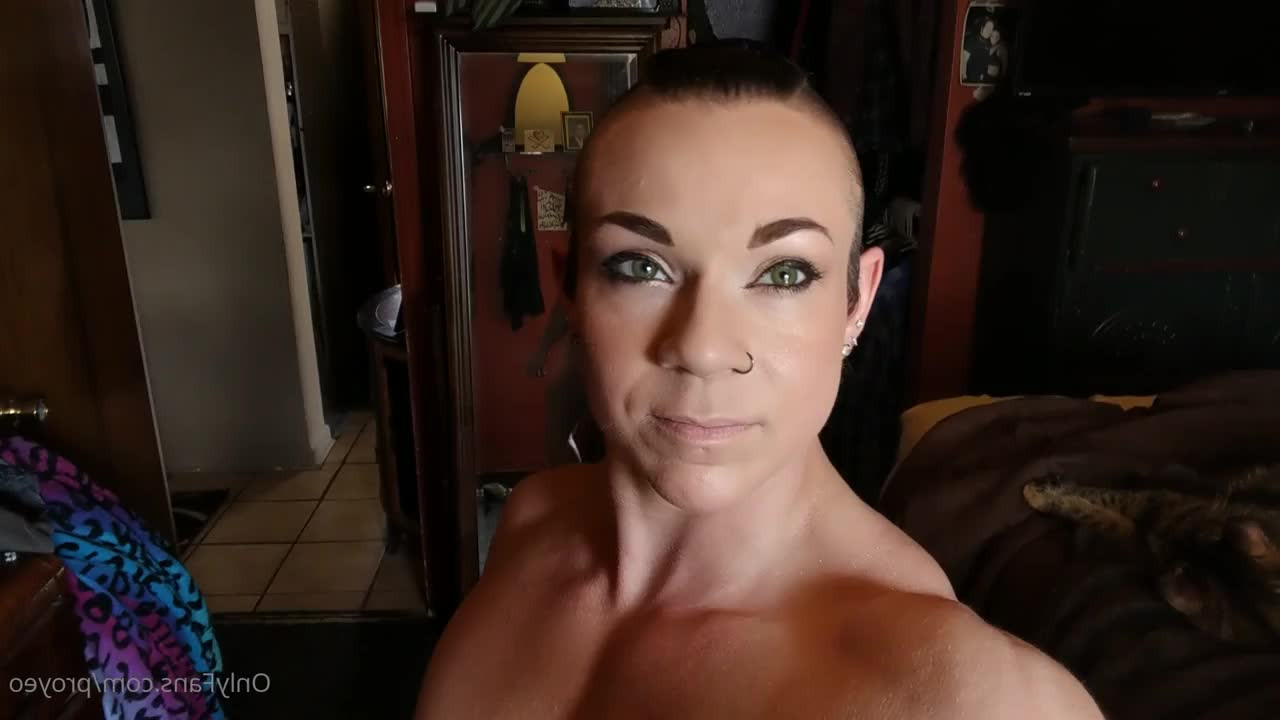 MuscleGeisha - Got naughty in the car too 🚗