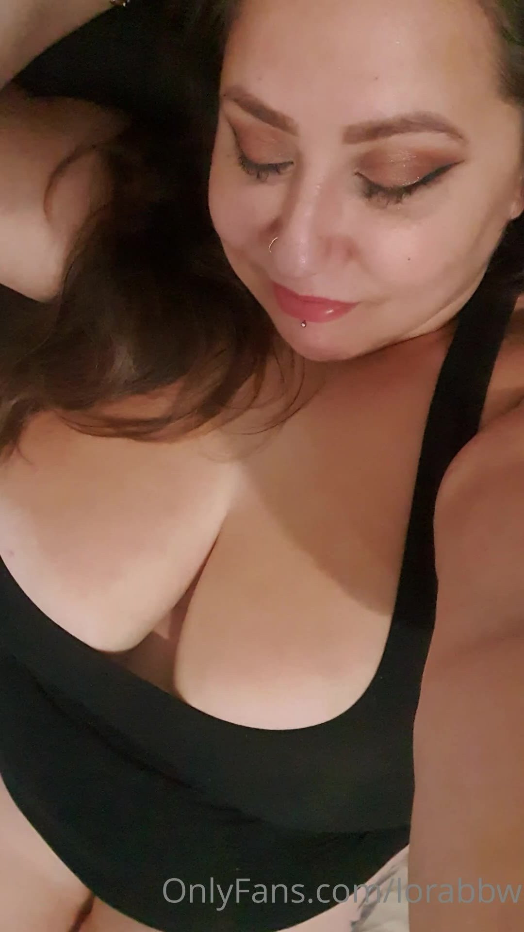 Lora BBW Squirter MILF 💦 [ lorabbw ] - Imagine giving me a massive load all over my face at the open back