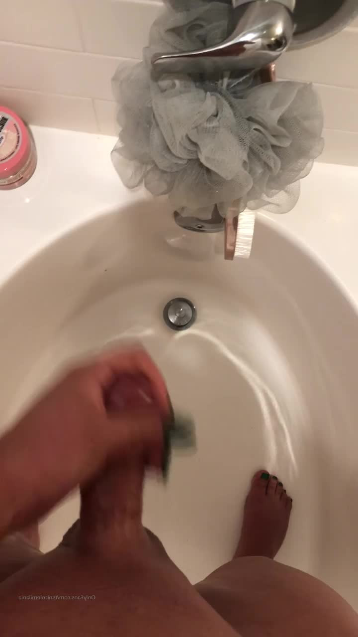 Ts Nicole Milania [ tsnicolemilania ] - Lichtenstein Penis Painting: Look Mickey I Hooked A Big One - May 11, - ePornLeak