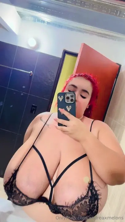 Andreaxmelons Showing Their Giant Boobs