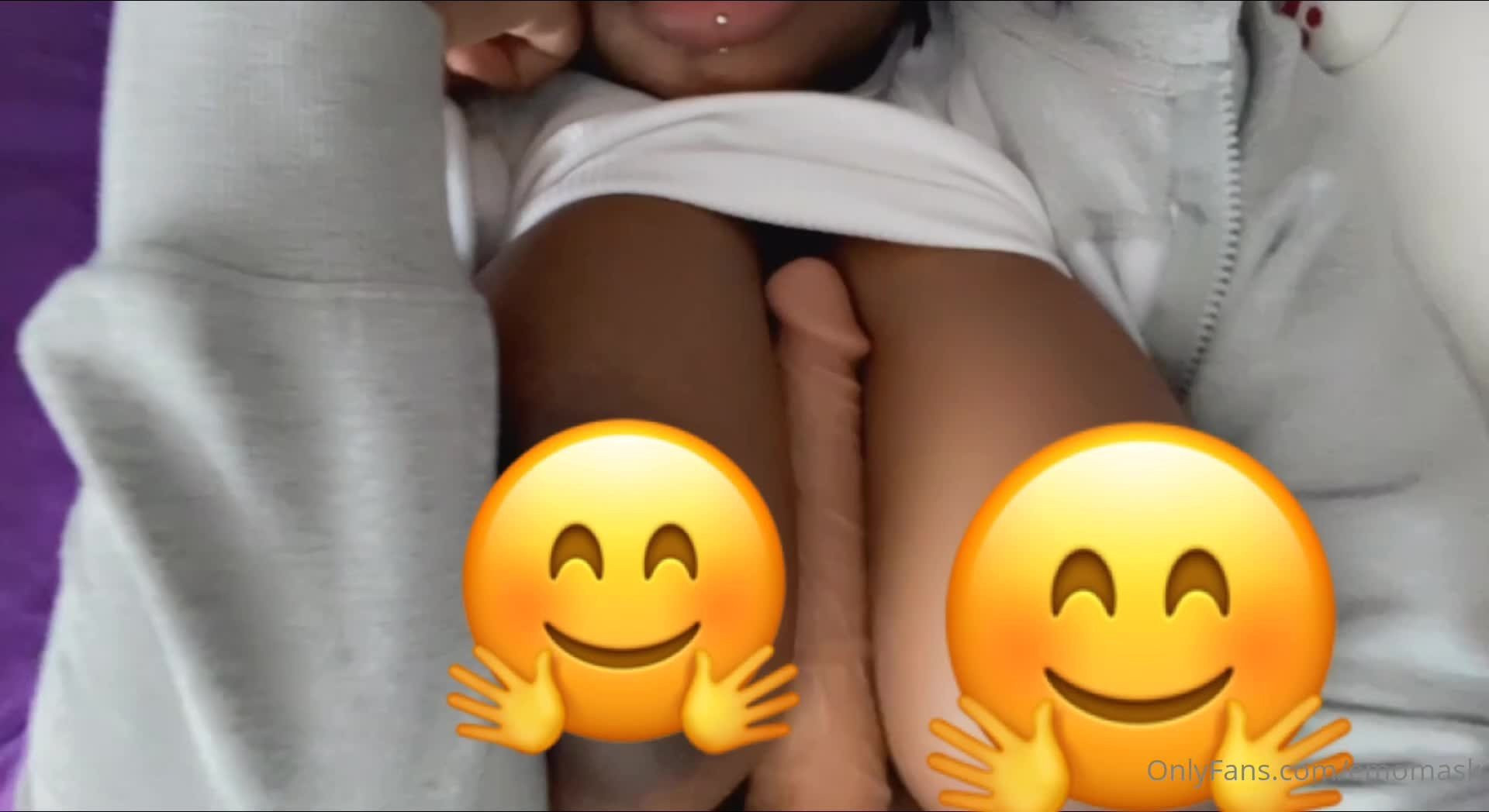 purple emo💜 [ emomask ] - scratch n sniff 😌 - ePornLeak