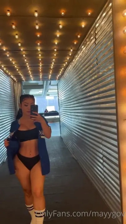 MayyGov Underwear In Public