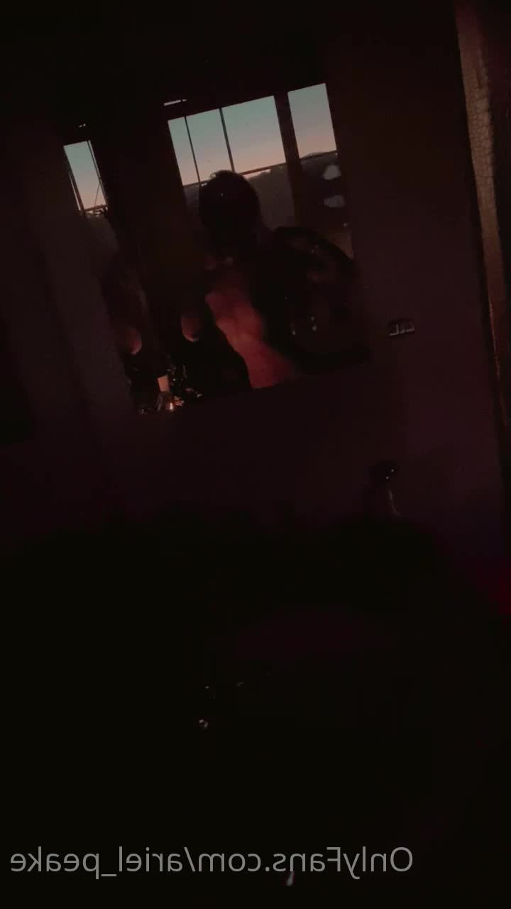 ariel peake [ ariel_peake ] - That’s Miss Pussy Spread to you 😤