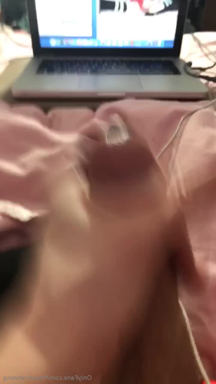 Isabelle McKenna [ freyasirensong ] - Hey - ePornLeak