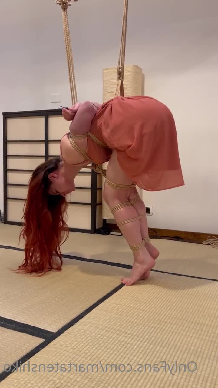 Marta Tenshiko [ martatenshiko ] - Remove my hand  Hehe