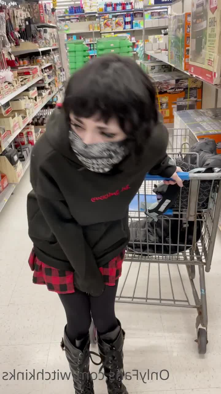 Witchkinks Top 0.18% [ witchkinks ] - Do you enjoy watching my clean not even slightly dirty socks