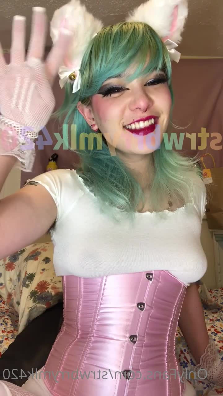 Veronika Strawberry [ strwbrrymlk420 ] - My favorite toy  She gets the job done quick