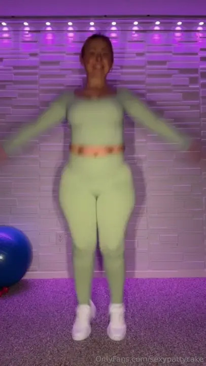 Sexypattycake Got A Wet Pussy After Doing Some Yoga