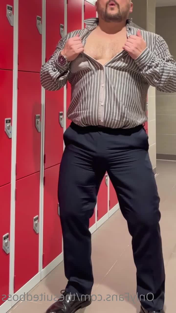 Officer Hardy CEO [ thesuitedboss ] - Member requested video!!’ - ePornLeak