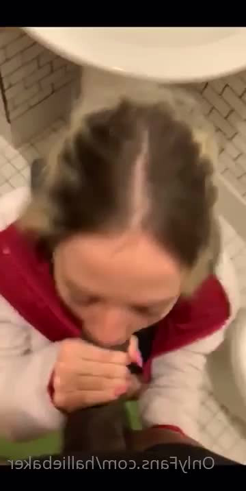 Hallie Baker [ halliebaker ] - Wanna touch it