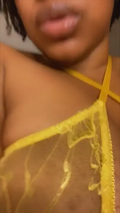 Sonyaraw Turning The Lights Off To Flaunt Her Tits Under The Dark