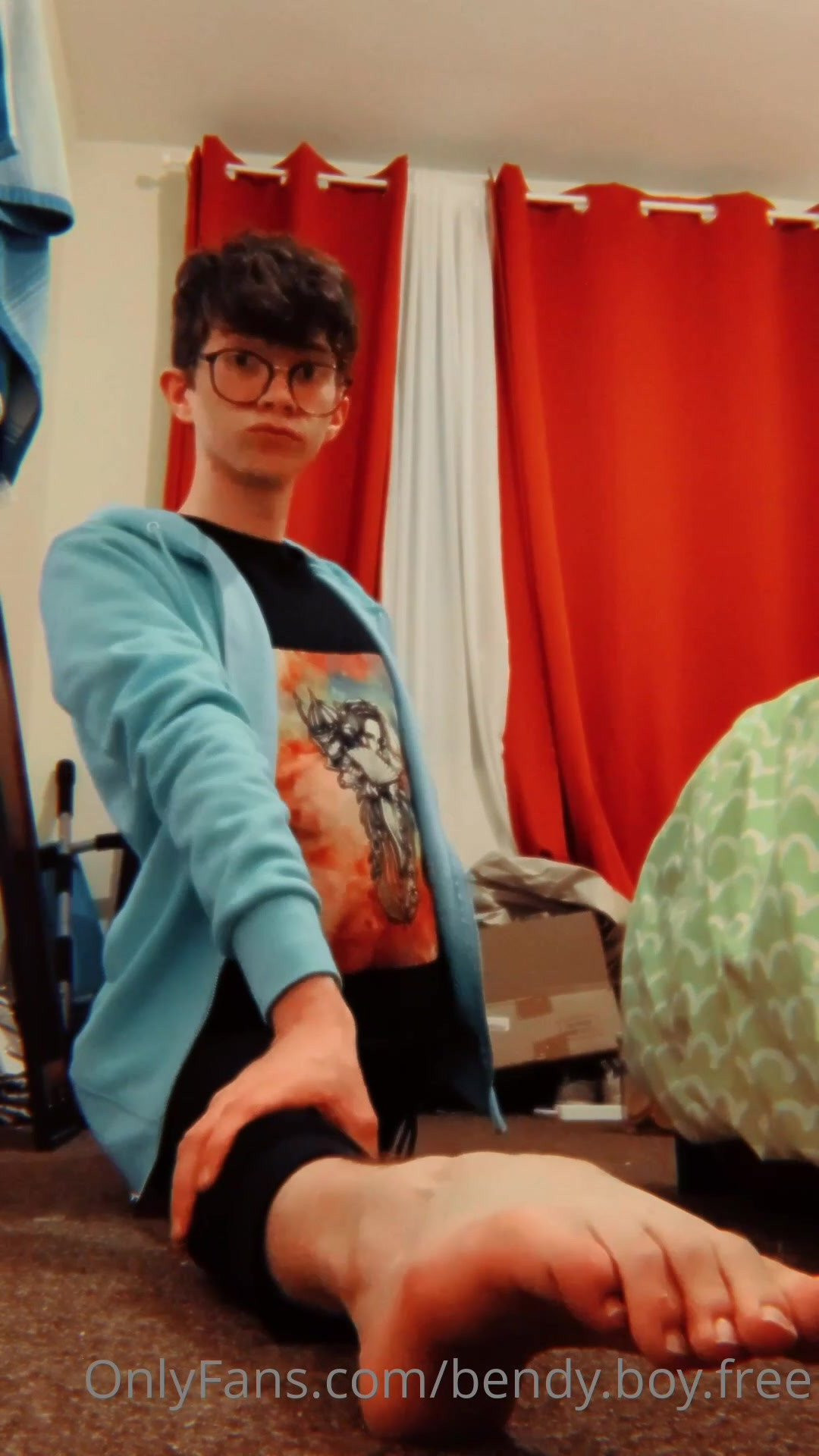 Bendy Boy FREE [ bendy.boy.free ] - Wish I could walk around like this all day. - ePornLeak