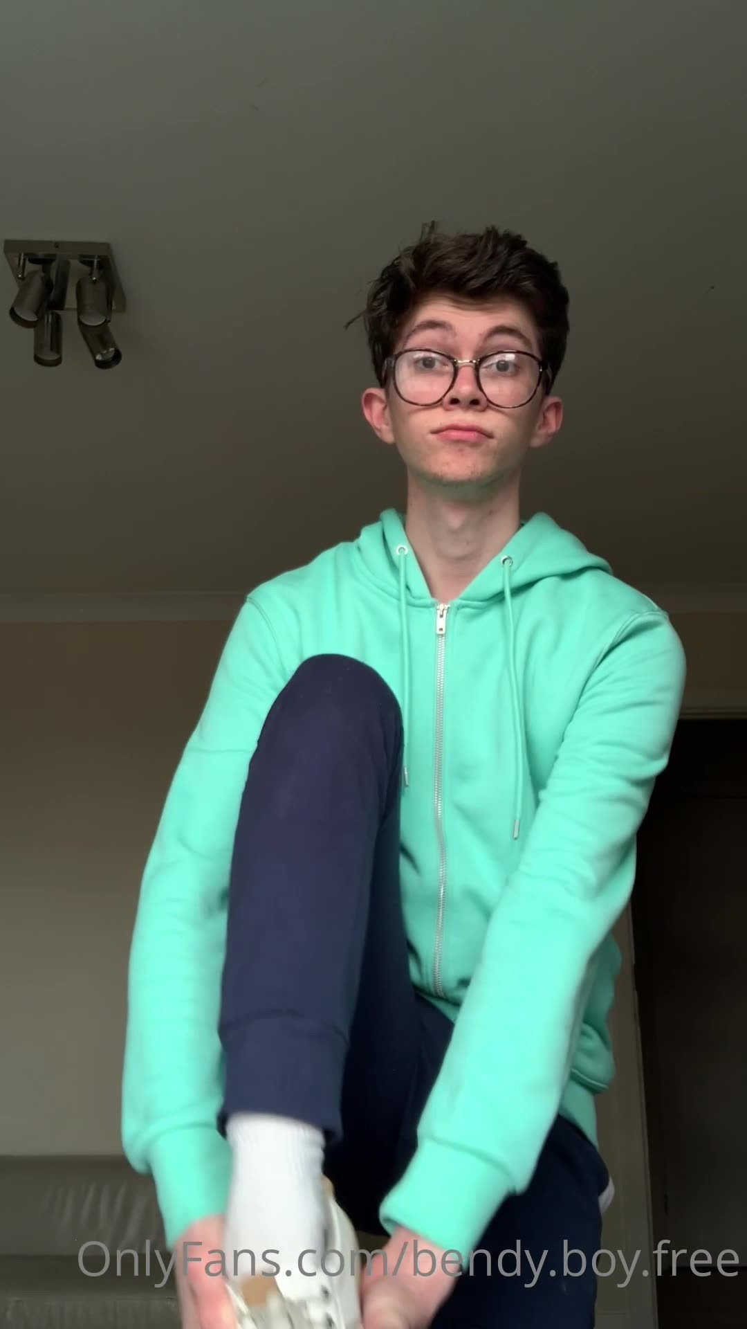 Bendy Boy FREE [ bendy.boy.free ] - Major bed head this morning  Let s just go back to bed