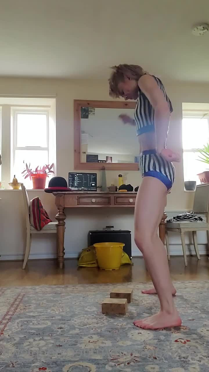 Heidi Clunge [ rudecrudenlewd ] - A little teaser of the sexy shower video I’m editing 💦💦