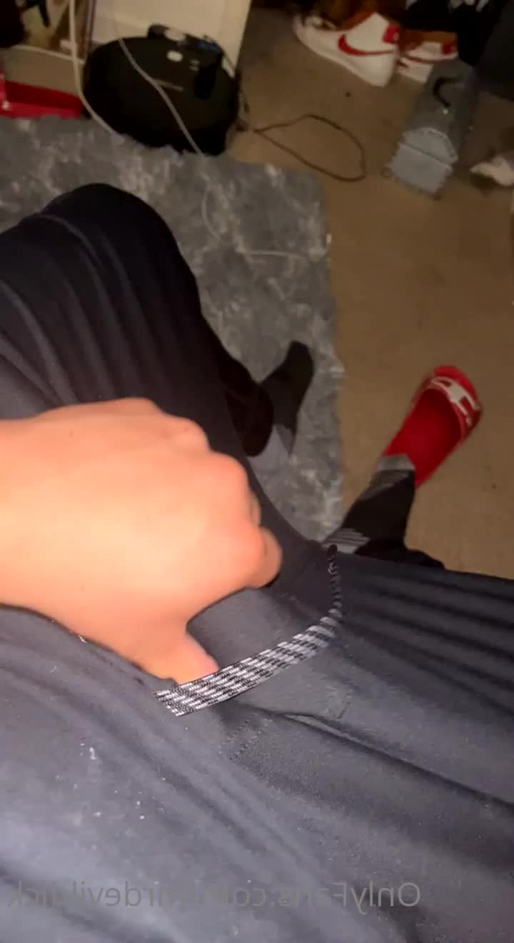 Devildick😈 [ mrdevildick ] - Hope everyone had the best Halloween 🎃