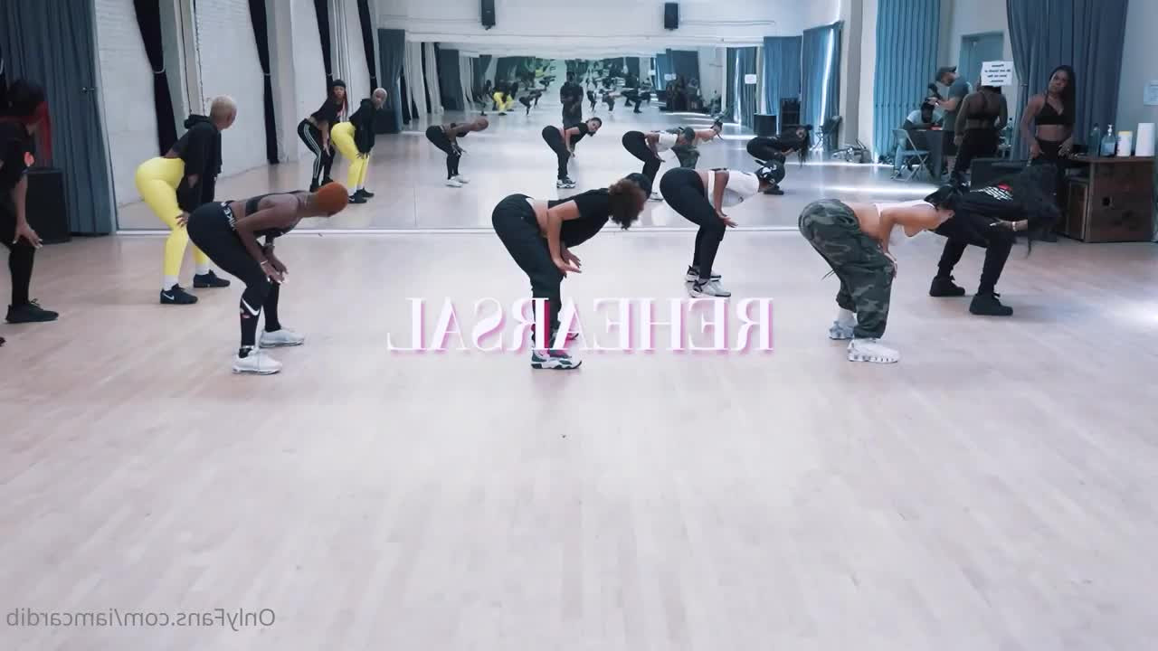 iamcardib - Someone one said it was tits out Tuesday so I had to show off my cute - ePornLeak