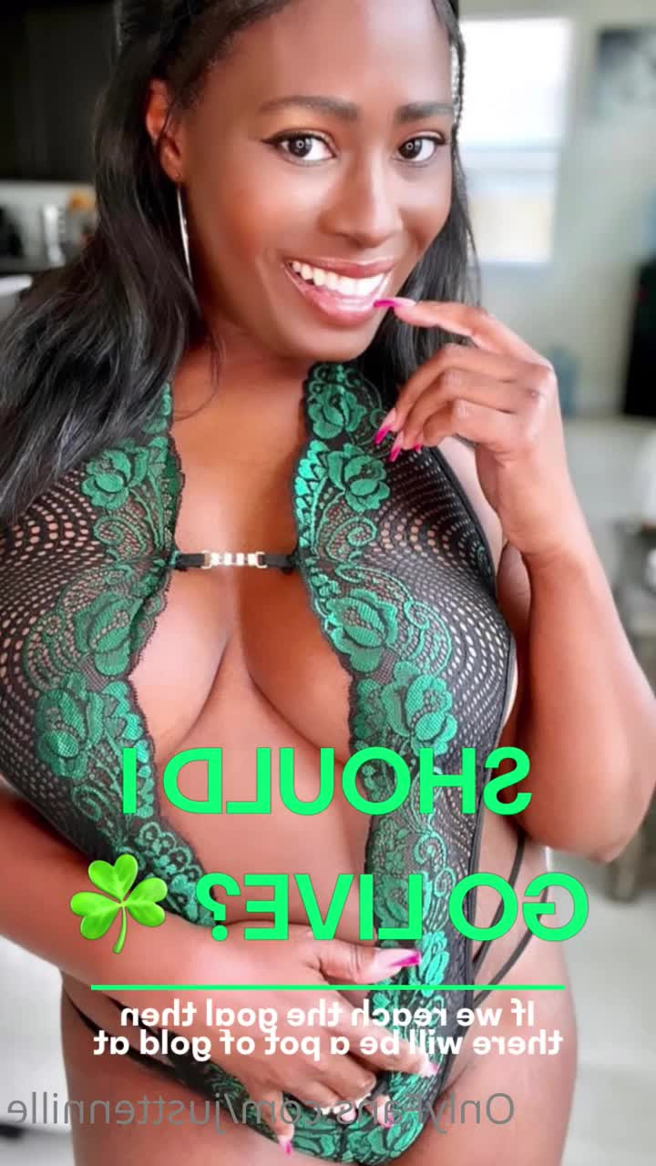 Just 💋Tennille [ justtennille ] - Need a naughty boy to take care of this kitty today hehe 😈
