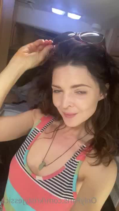 KristyJessica - Today has been the worst and it isn t even 9am yet   I hope ur all