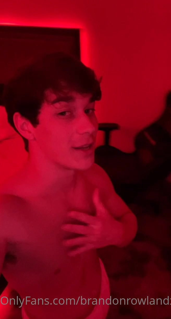 Brandon Rowland [ brandonrowlandx ] - Needed some more of this bbc in my tight little 🐱