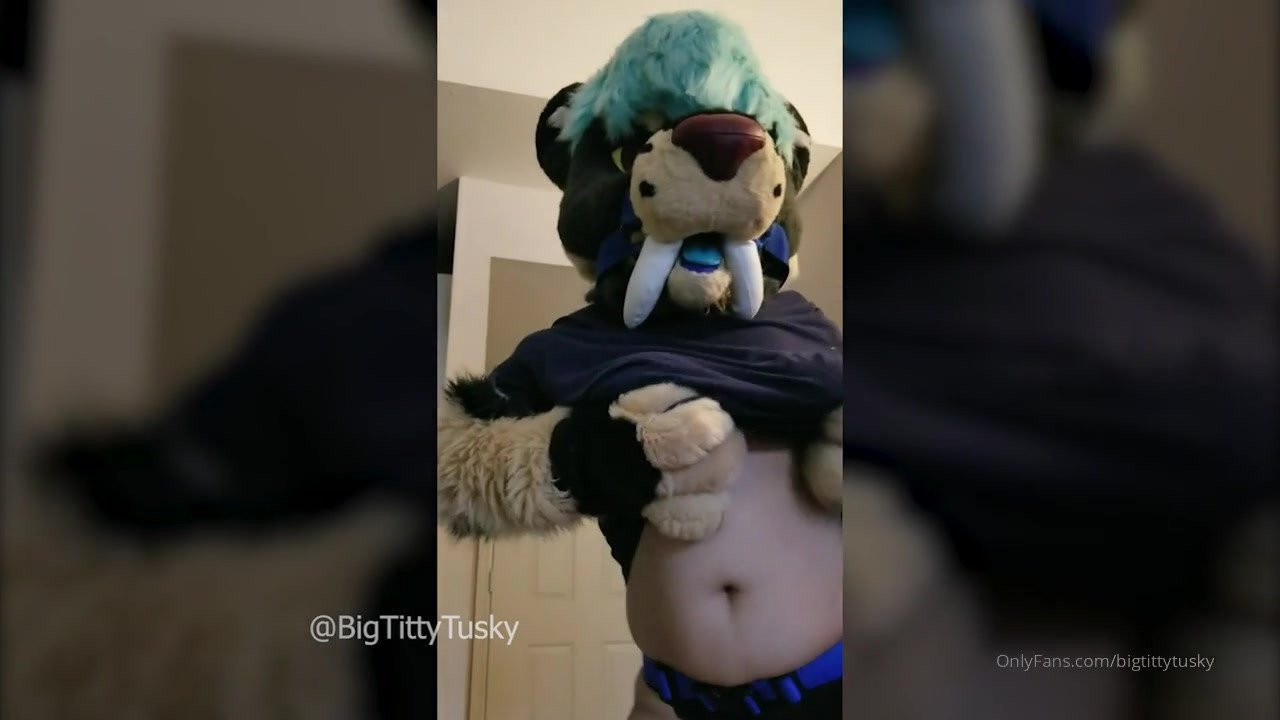 Tusky [ bigtittytusky ] - Ragazzi mi piacerebbe avere dei feedback sul materiale pubblicato 