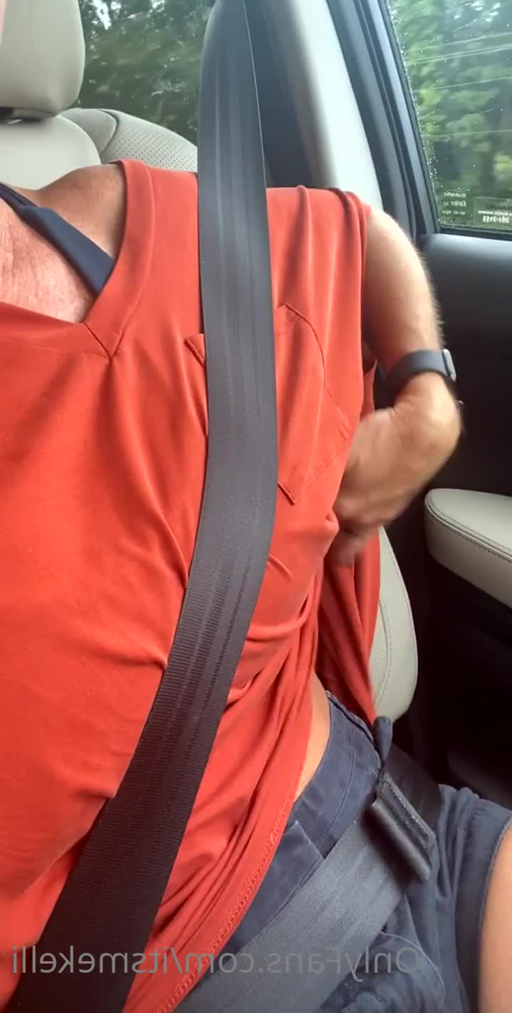 It’s me, Kelli 🍑 [ itsmekelli ] - All men were born to be slaves beneath Superior Mistress Amba. - ePornLeak