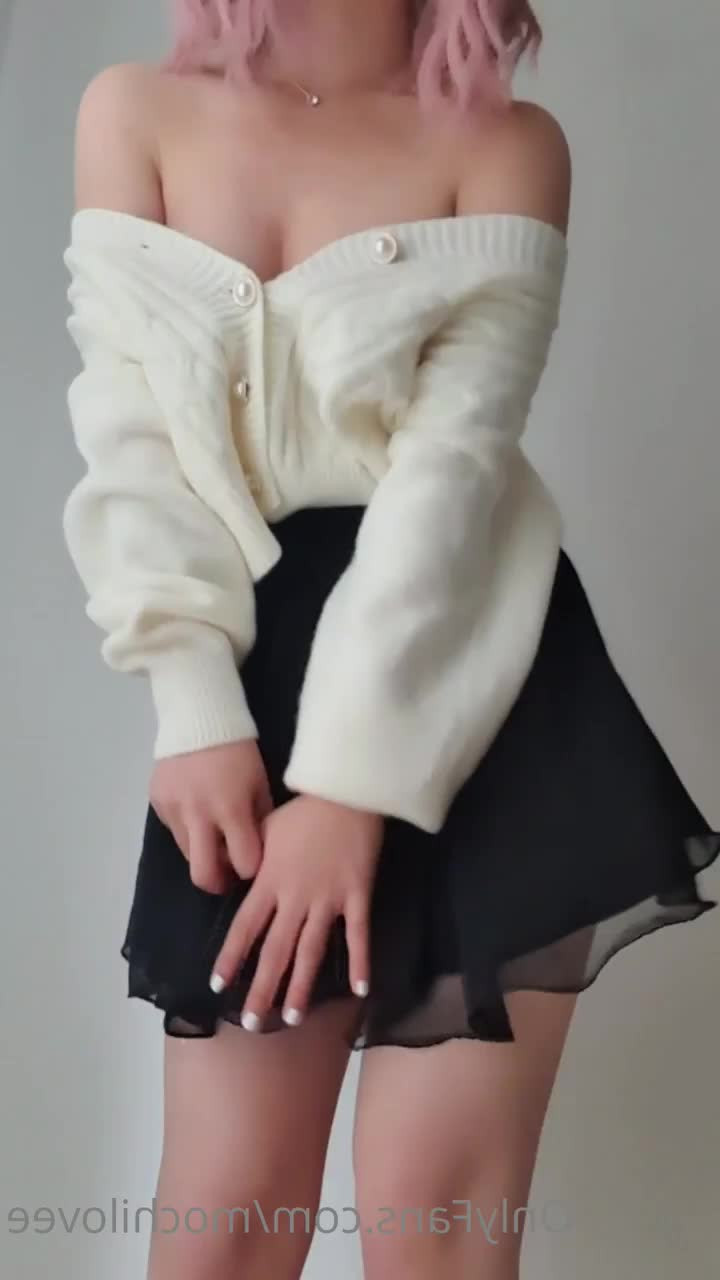 mochilovee - 🫐 @jenny_shine 🫐 @jenny_shine 🫐Oh, where are you looking?