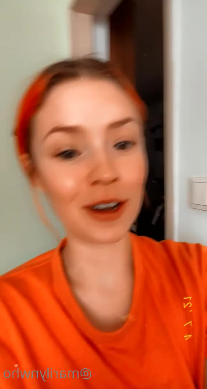 marilyn who🐬 FULL VIDS ON WALL 🦖 0% 🦞 [ marilynwho ] - tempted to grab a spooky lil  handful