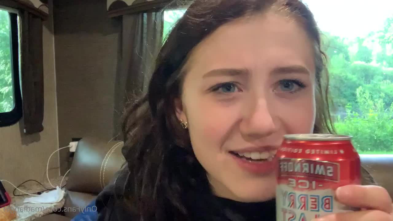 Madi Anger VIP [ madianger ] - Fishnets  amp  cleavage today  Let me know if you have any requests