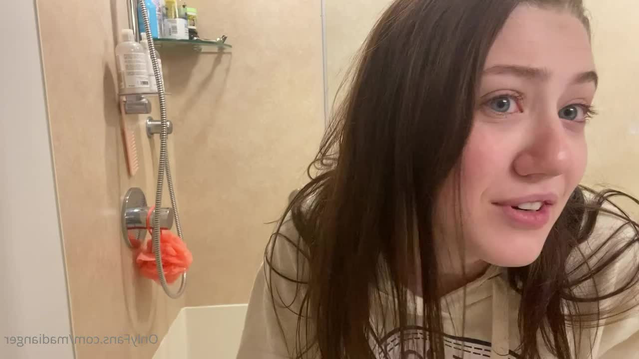 Madi Anger VIP [ madianger ] - Finally I upload this video of unboxing  Hahha I hope you enjoy it 