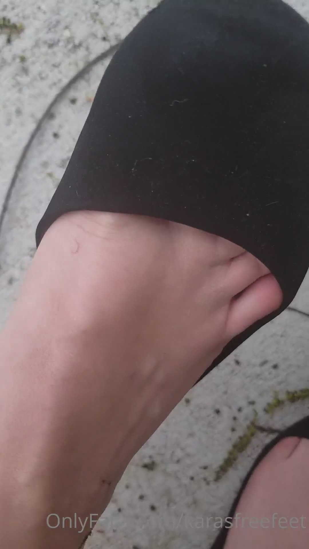 KarasFreeFeet - Twins menage