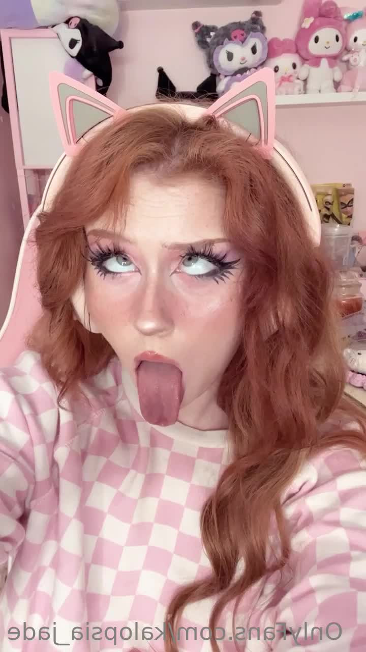 Kalopsia Jade [ kalopsia_jade ] - I just got back from my vocal lesson, how was your day?💕