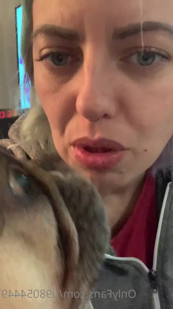 u98054449 - Have you ever   seen the horniest gamer   girl on Onlyfans  No    - ePornLeak