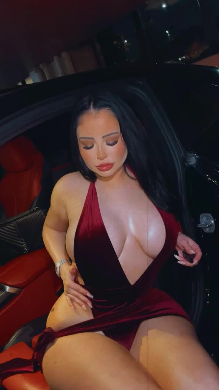 COLLEGE THOTTY 🤍👼🏻💦 [ paigetv ] - I m all settled in my new house  That means sexy posts are back  