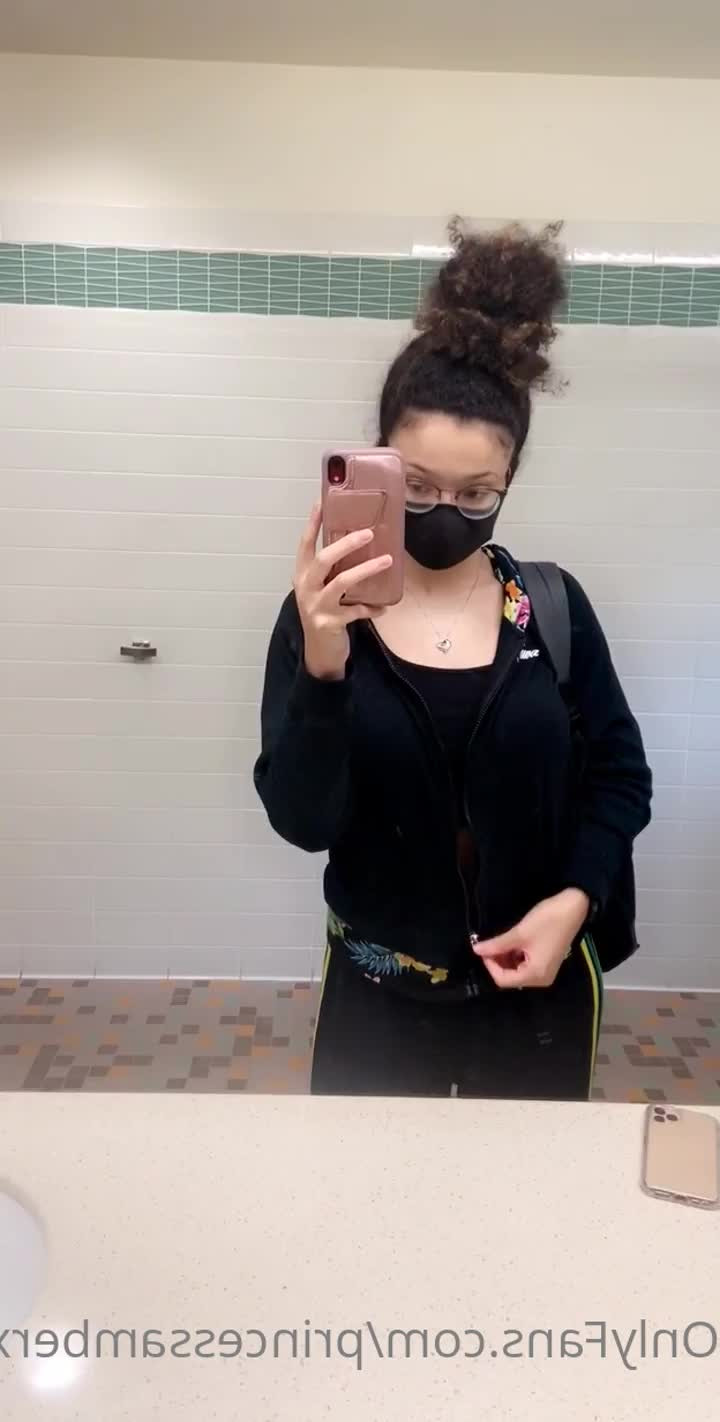 AmberXXX🌹 [ princessamberxxx ] - That late night early morning nut