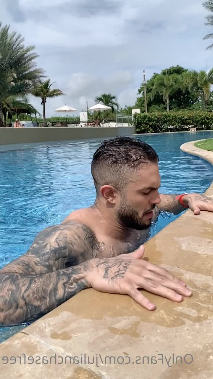 Julian Chase Free Content [ julianchasefree ] - Good friend visiting - ePornLeak