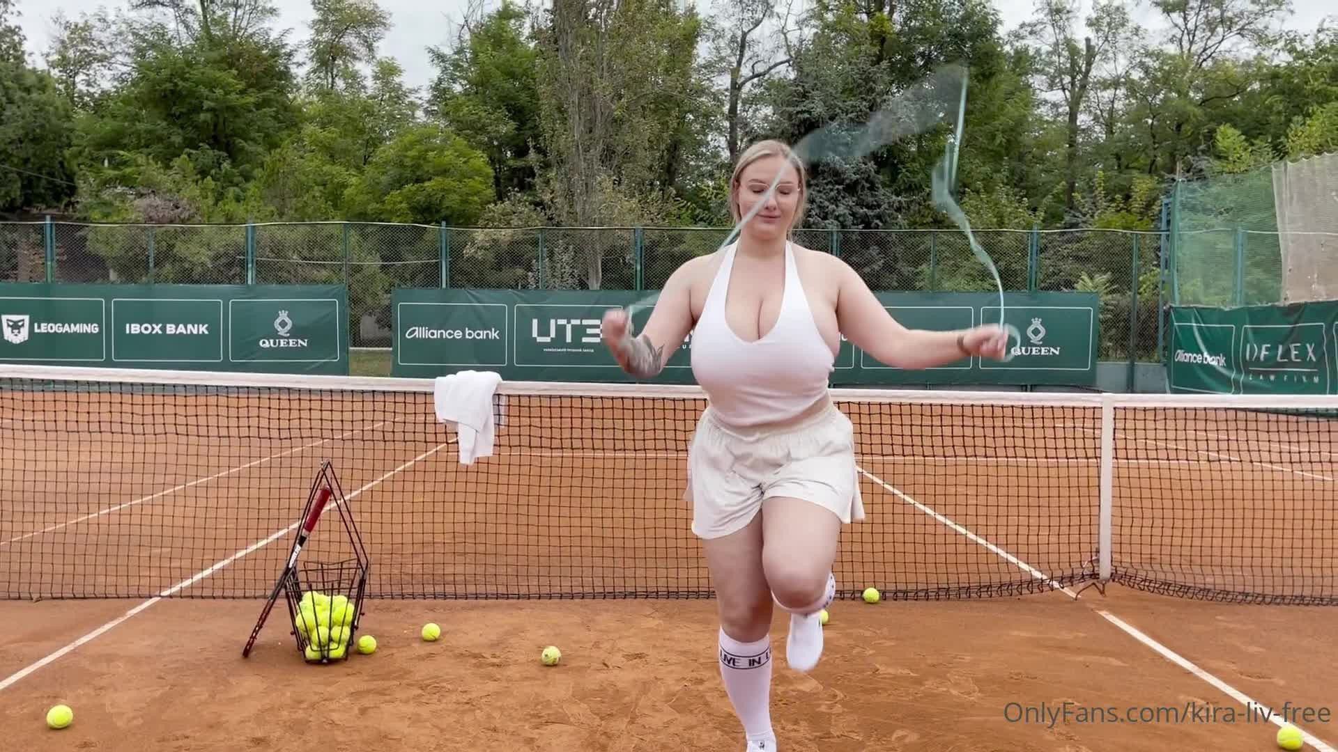 Kira-Liv Free Account [ kira-liv-free ] - Vähän pepun pyöritystä peppuperjantain kunniaksi    A little ass